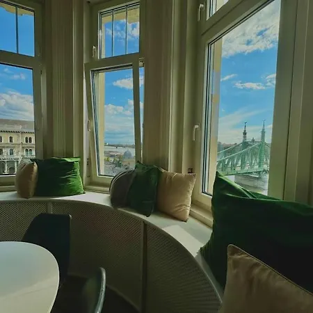 Liberty -panoramic Lux شقة *